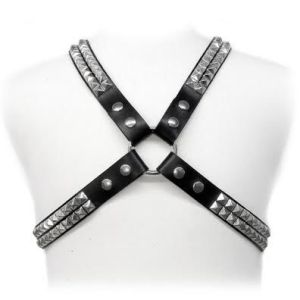 LEATHER BODY – PYRAMID STUD HARNESS