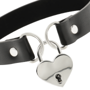 COQUETTE CHIC DESIRE – COLLAR CUERO VEGANO ACCESORIO CORAZÓN CON LLAVE